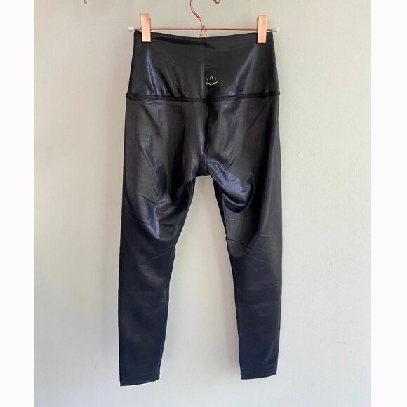 🆕 Beyond Yoga Women's Black Pearlized High Waisted Midi Legging - Picture 6 of 11